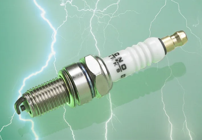 TECNOSparks Zündkerze B9RD paßt für NGK CR9EK für BETA Alp 4.0, DUCATI 999, KAWASAKI Z 750 ZR750, Z 800, ZRX 1100/1200, SUZUKI DR 350, GSF 600, GSX 600/750 F, TRIUMPH Daytona u. Street Triple 675, Tiger 800, YAMAHA FZ1, FZ6, YZF-R1 u.v.a.